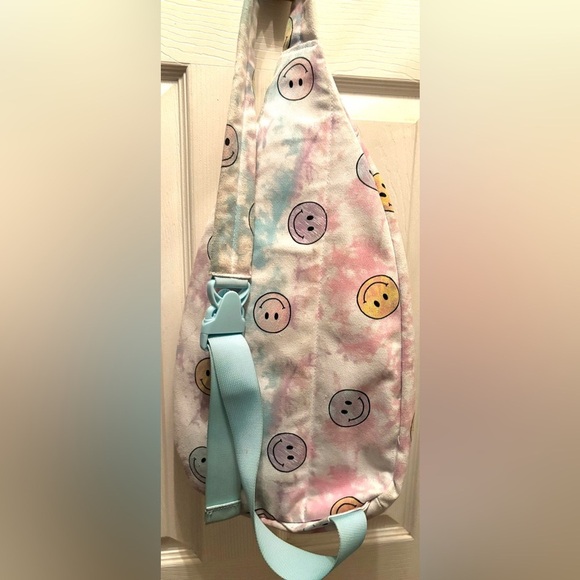 Tie Dye Smiley Face Emoji Cargo Sling Handbag Crossbody Book Travel Gym Bag - Picture 2 of 6